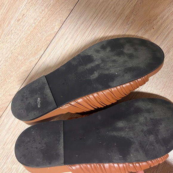 FRAME Le Reese Slides in Rushed Tobacco - Picture 2 of 8